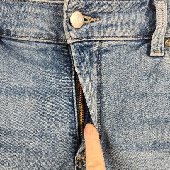 NYDJ Dayla Blue Light Wash High-Rise Wide Cuff Capri Denim Jeans Women's Size 14 - Picture 7 of 15